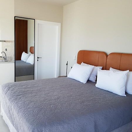 Houmas Apartments Yialos Екстериор снимка