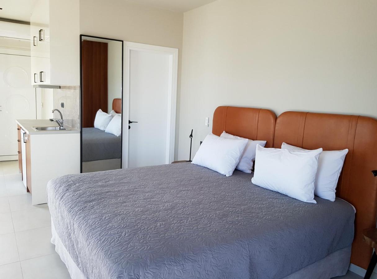 Houmas Apartments Yialos Екстериор снимка