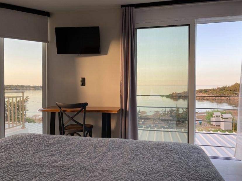 Houmas Apartments Yialos Екстериор снимка